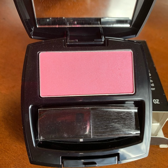 Avon Blush Plum Pop - Picture 1 of 9